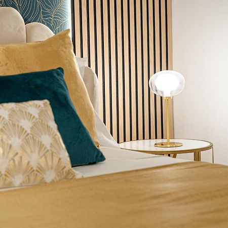 Johnny'S Suites Taormina Beach Bay Bagian luar foto