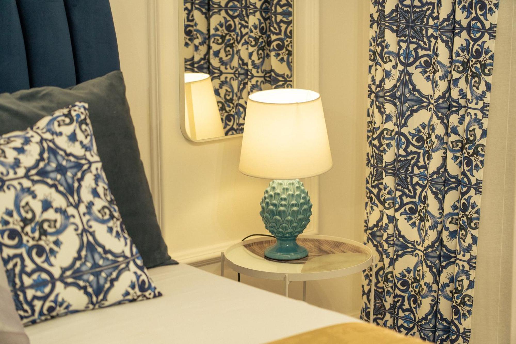 Johnny'S Suites Taormina Beach Bay Bagian luar foto