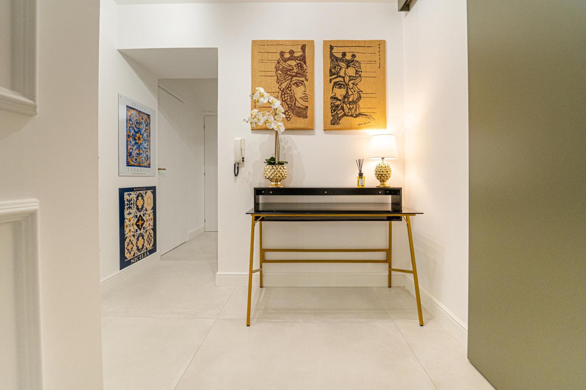 Johnny'S Suites Taormina Beach Bay Bagian luar foto