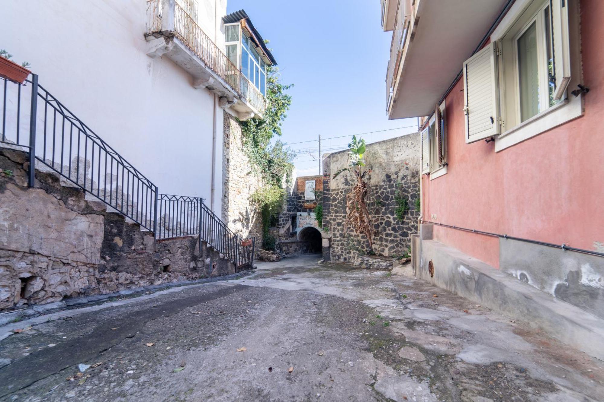 Johnny'S Suites Taormina Beach Bay Bagian luar foto